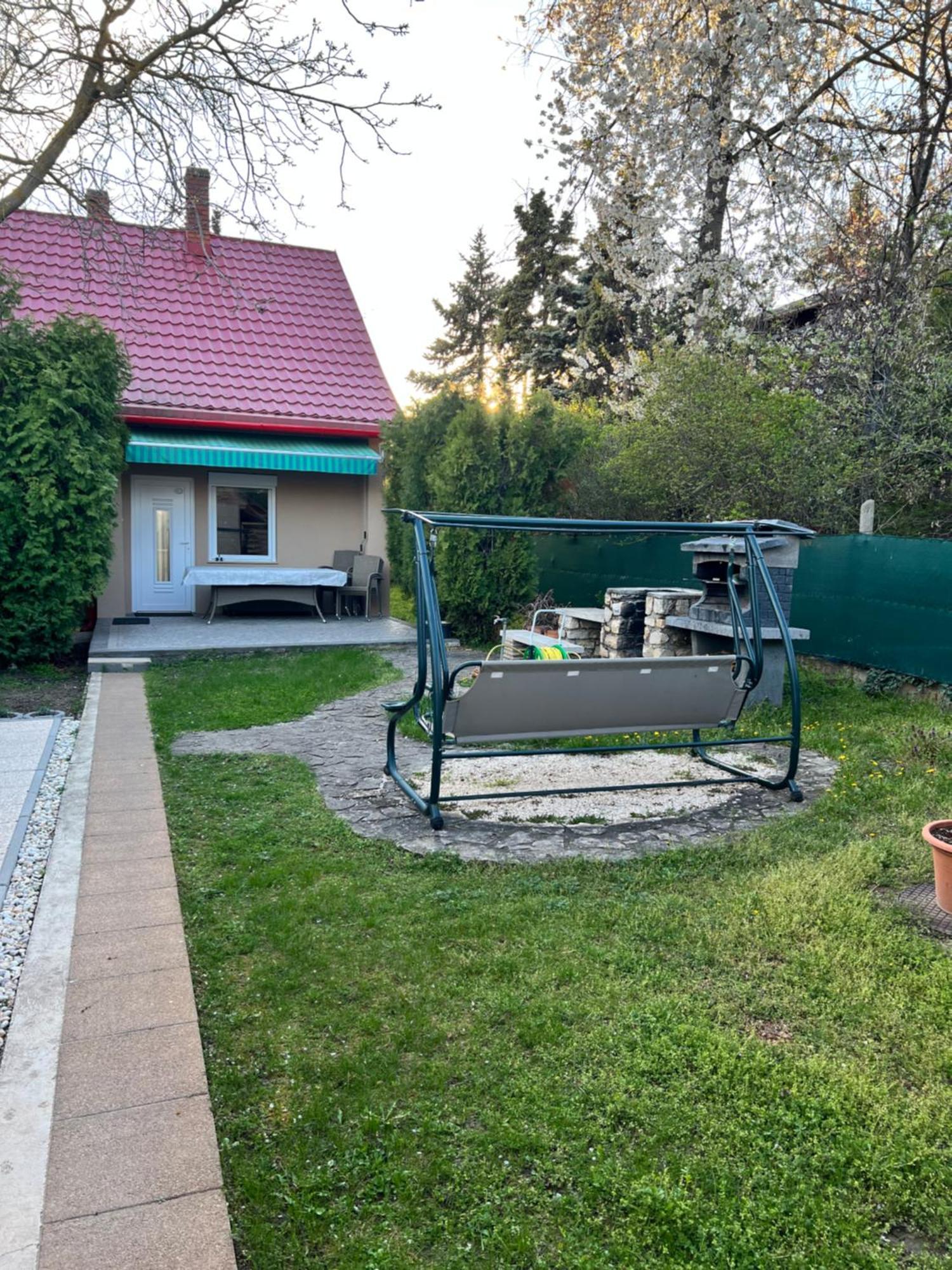 Pellegrini Apartman Balatonakali Buitenkant foto